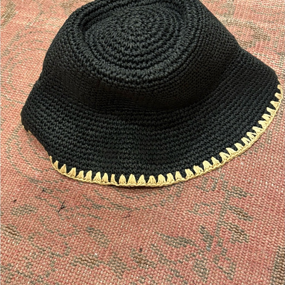 Madewell Black Crochet Bucket Hat with Cream Trim